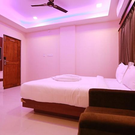 Hotel Apple Suites บังกาลอร์ ภายนอก รูปภาพ