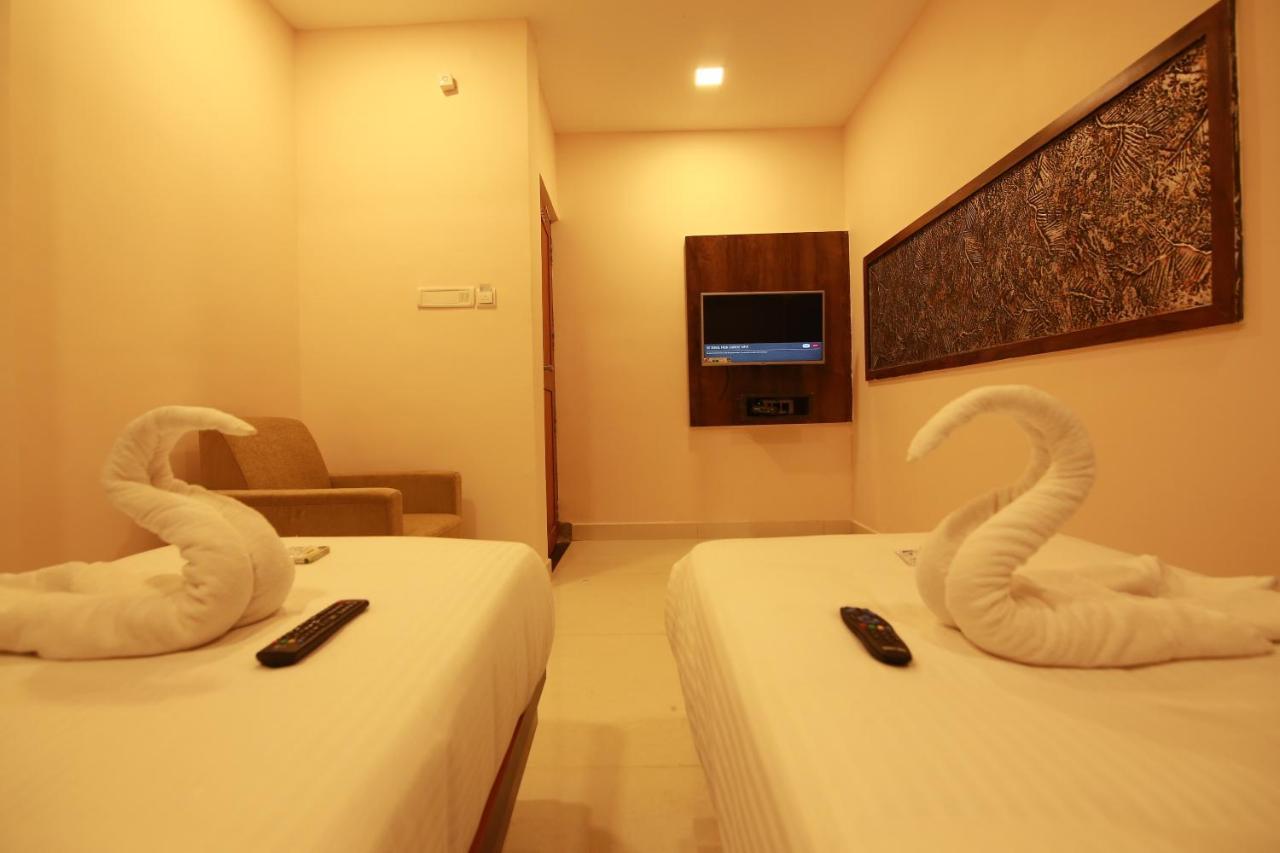 Hotel Apple Suites บังกาลอร์ ภายนอก รูปภาพ