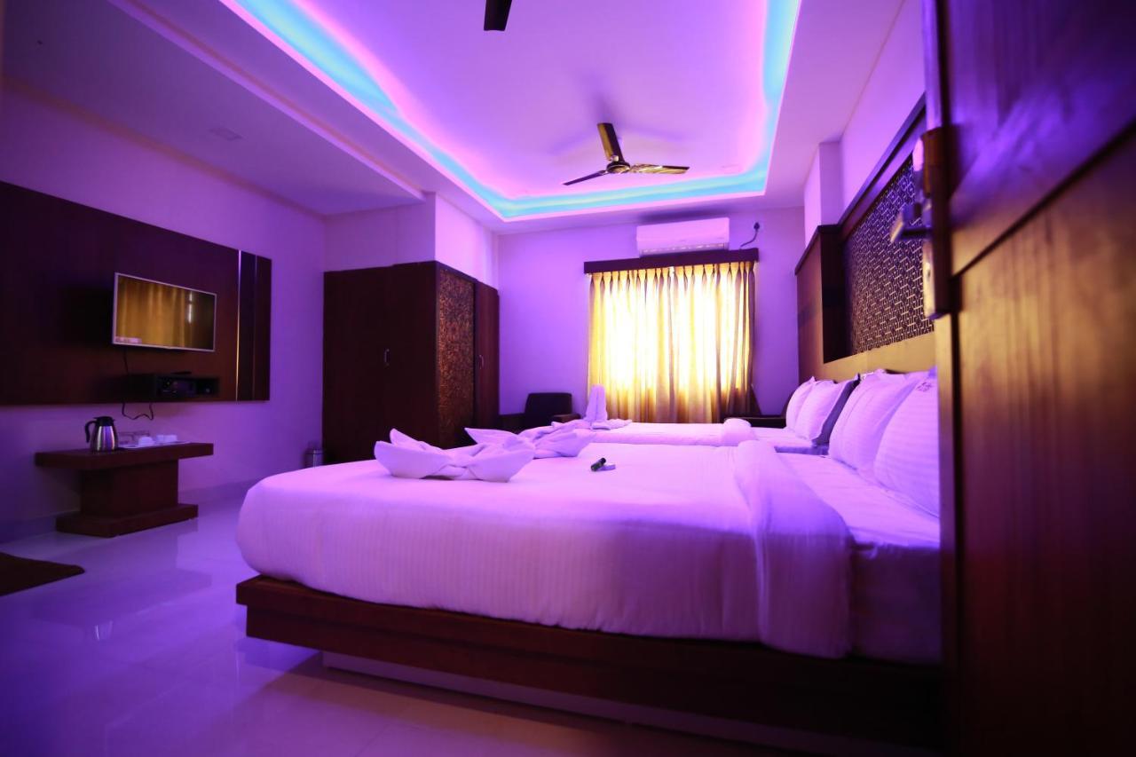 Hotel Apple Suites บังกาลอร์ ภายนอก รูปภาพ
