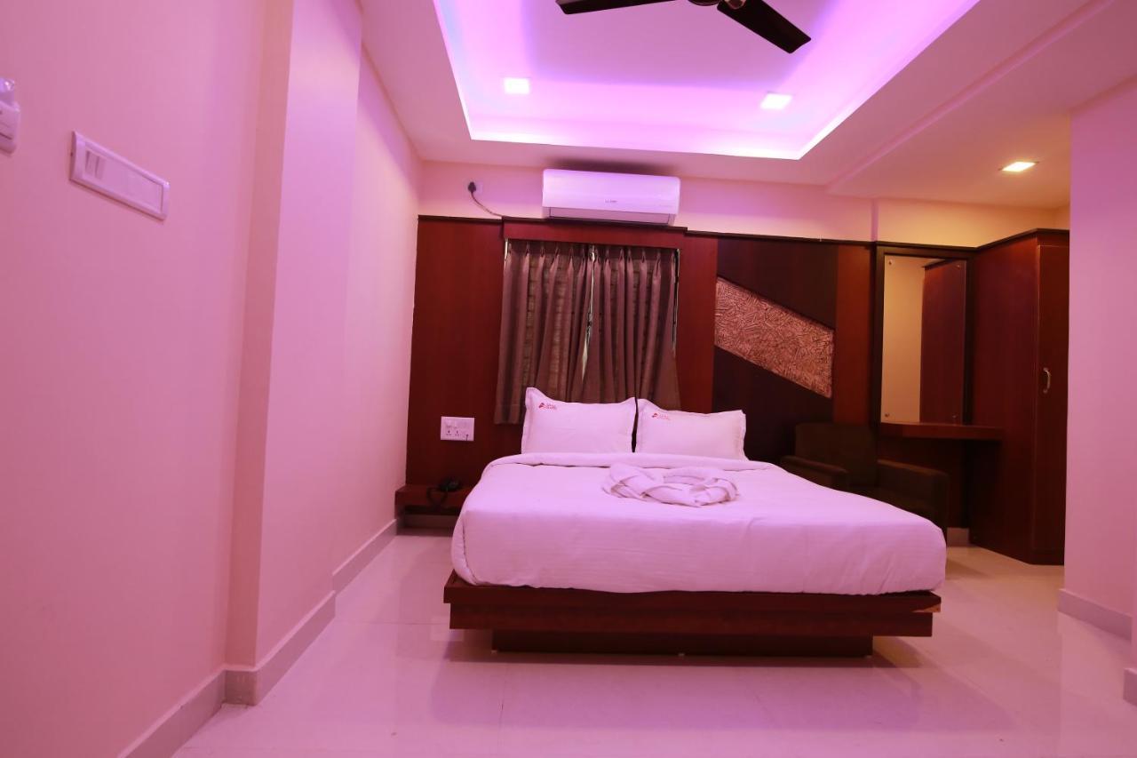 Hotel Apple Suites บังกาลอร์ ภายนอก รูปภาพ